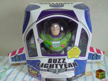 Игрушка Buzz Lightyear