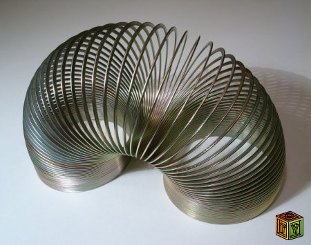 Пружинка Слинки (Slinky)