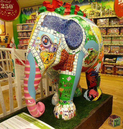 Теперь магазин игрушек Hamleys и в России Теперь магазин игрушек Hamleys и в России